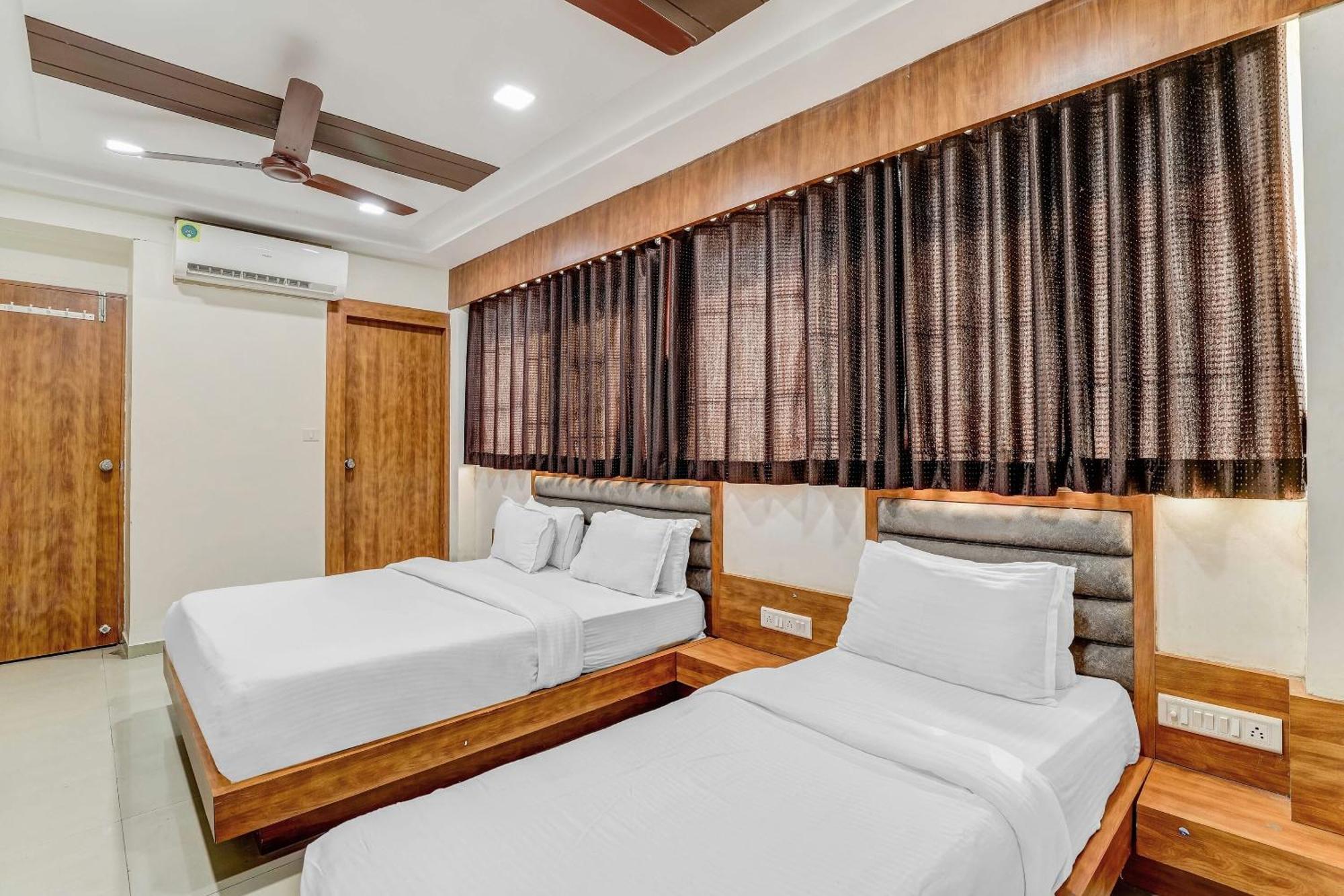 Hotel Capital O Maple View Naroda Zewnętrze zdjęcie
