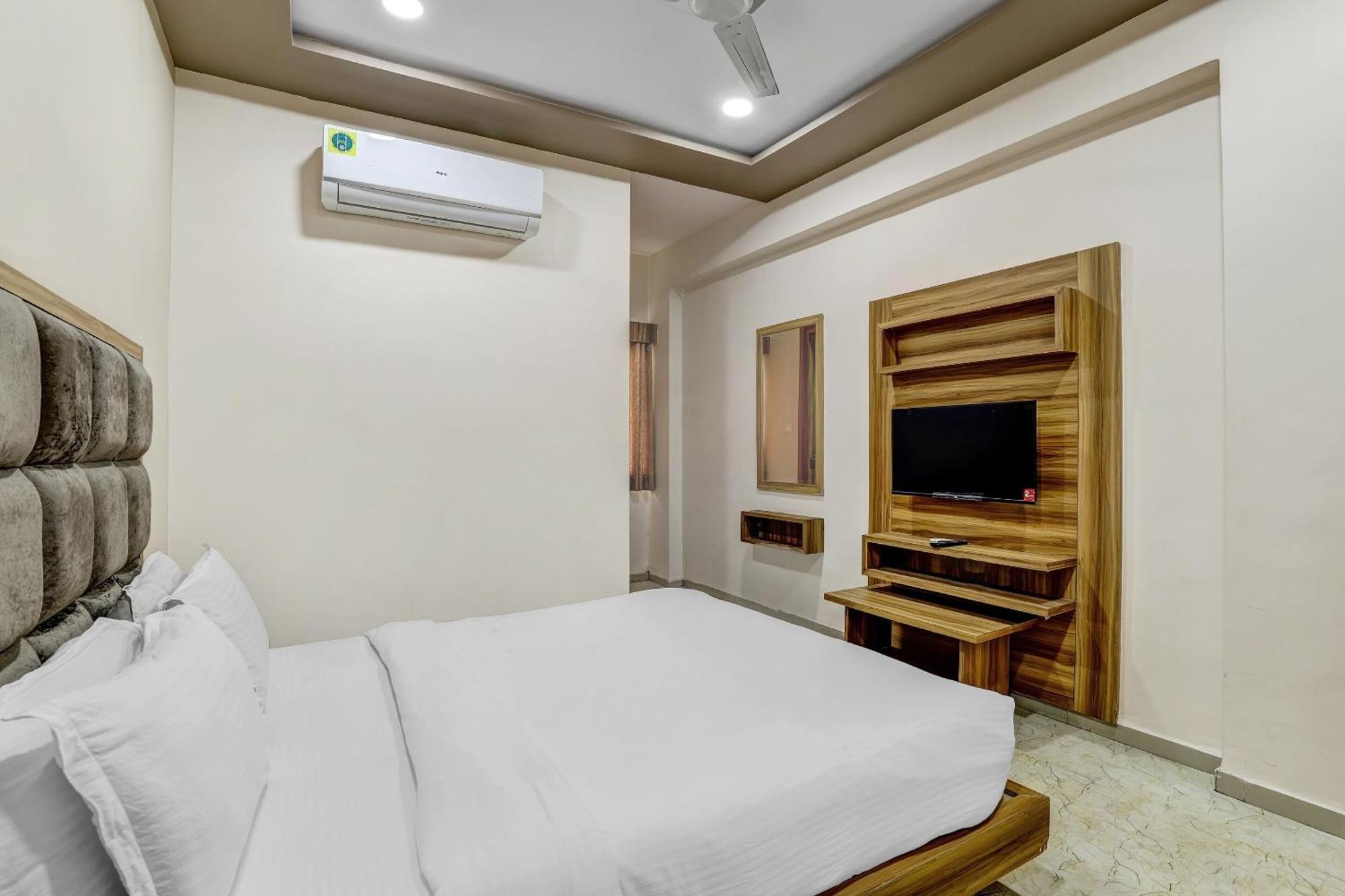 Hotel Capital O Maple View Naroda Zewnętrze zdjęcie